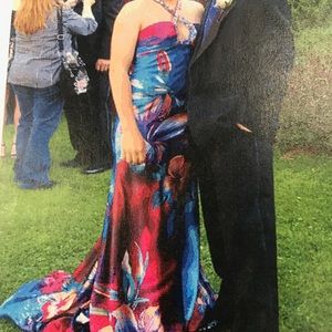 Prom/Formal Dress - Size 2